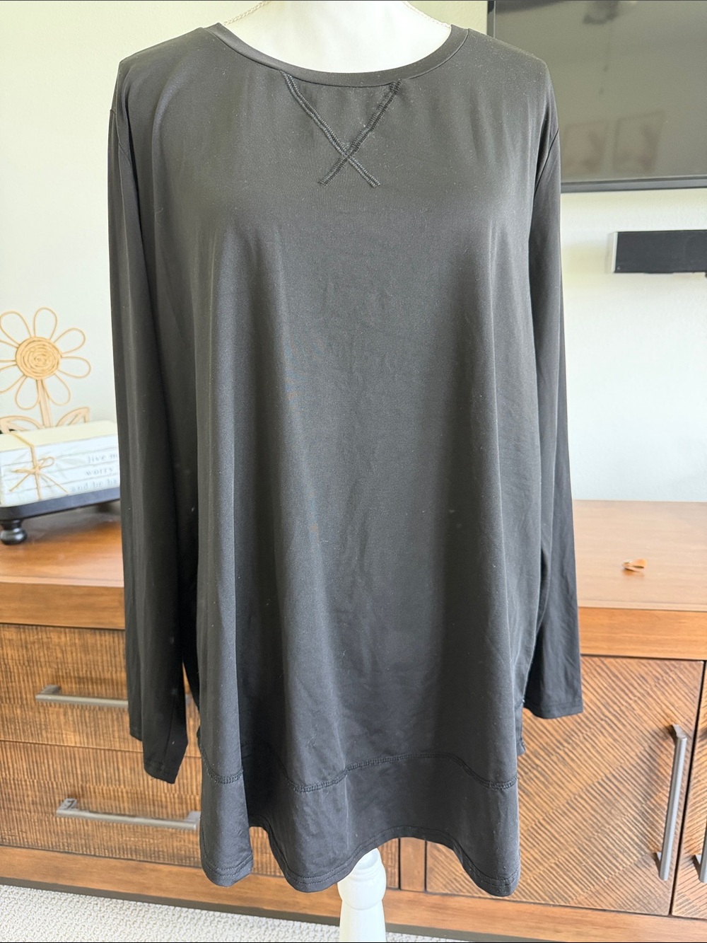 Classic Black Long Sleeve athletic Top